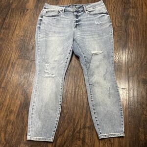 Judy Blue Light Wash Distressed Women Jeans